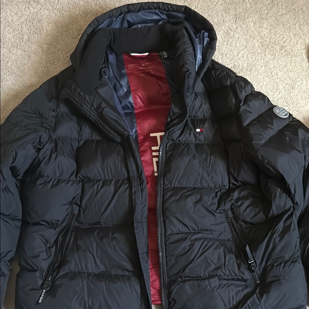 Tommy Hilfiger Navy Puffer Jacket with Hood